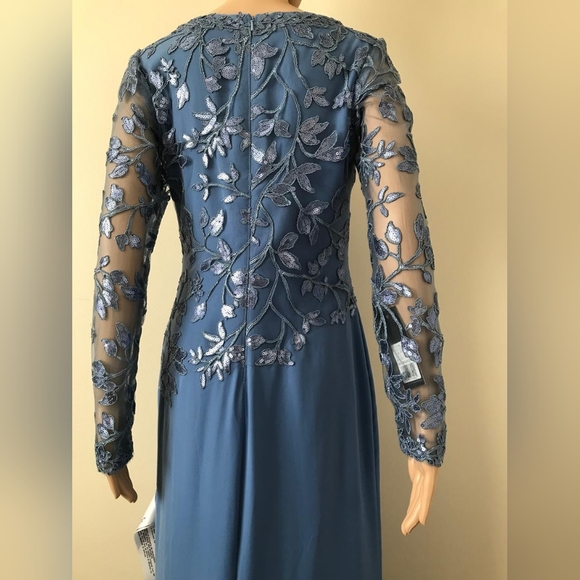 Tadashi Shoji Blue Gown - Picture 3 of 5